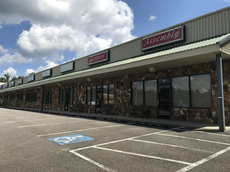 More Photos Of 98 Dean Goss Dr, Jasper Storefront Retail Office For Sale