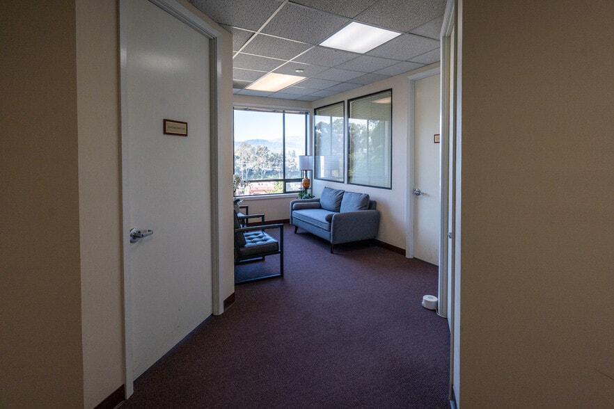 More Photos Of 24 Professional Center Pky, San Rafael Medical For Sale