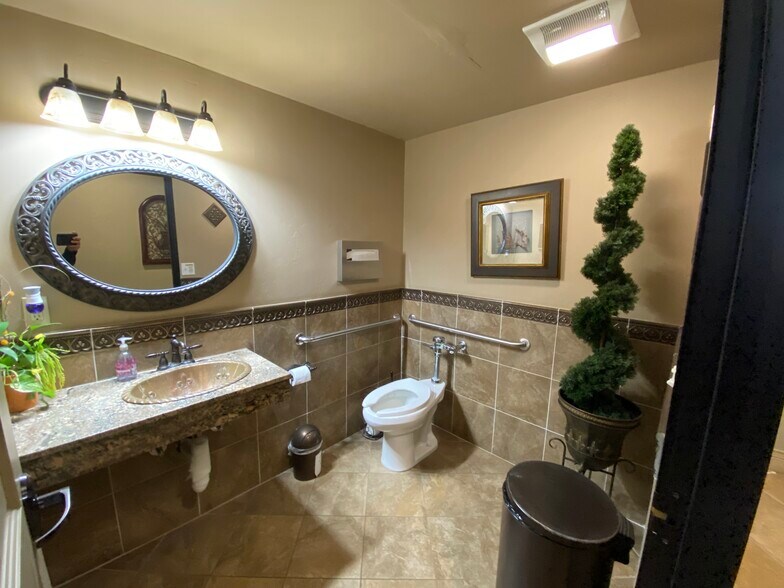 More Photos Of 2061 Lincoln Ave, San Jose Storefront Retail Office For Sale