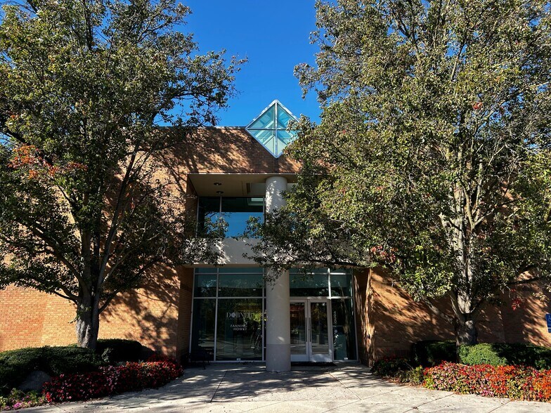 Primary Photo Of 4930 Bradenton Ave, Dublin Medical For Lease