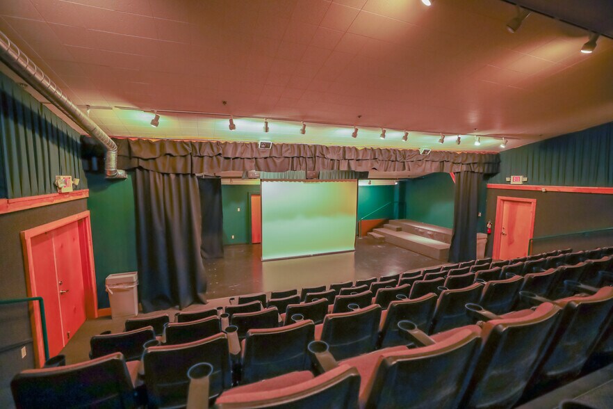 More Photos Of 5110 Tieton Dr, Yakima General Retail For Sale