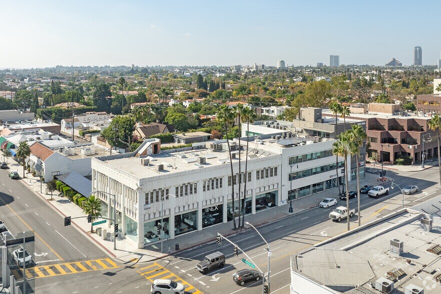 More Photos Of 8820 Wilshire Blvd, Beverly Hills Loft Creative Space For Lease