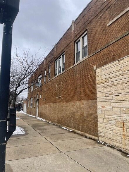 More Photos Of , Chicago Unknown For Sale