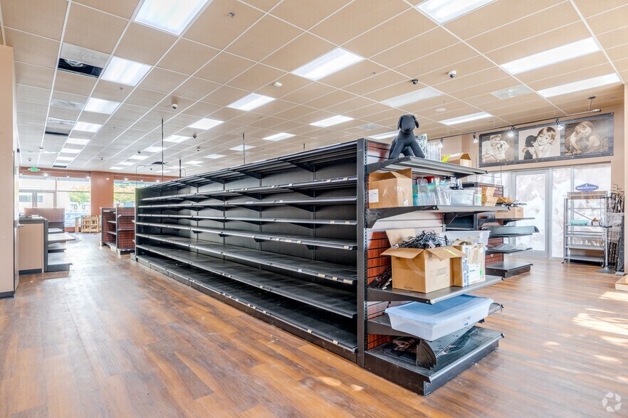 More Photos Of 2510-2520 Quarry Lake Dr, Baltimore Unknown For Lease