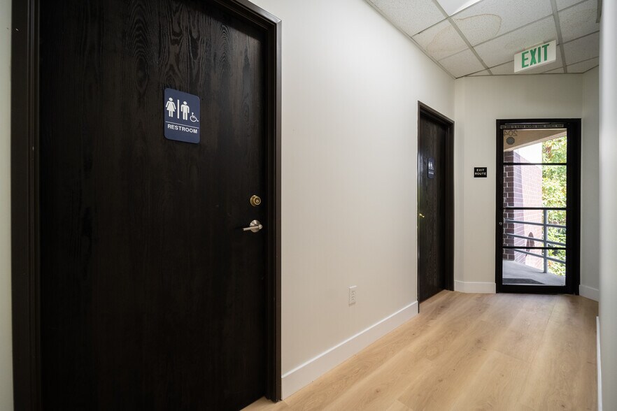 More Photos Of 3505 Cadillac Ave, Costa Mesa Office For Lease