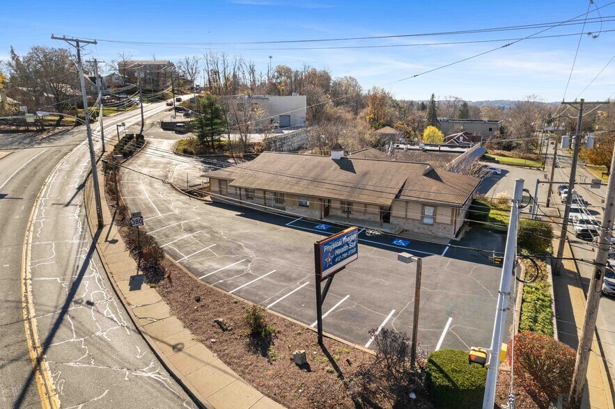 More Photos Of 13049 Frankstown Rd, Pittsburgh Medical For Sale