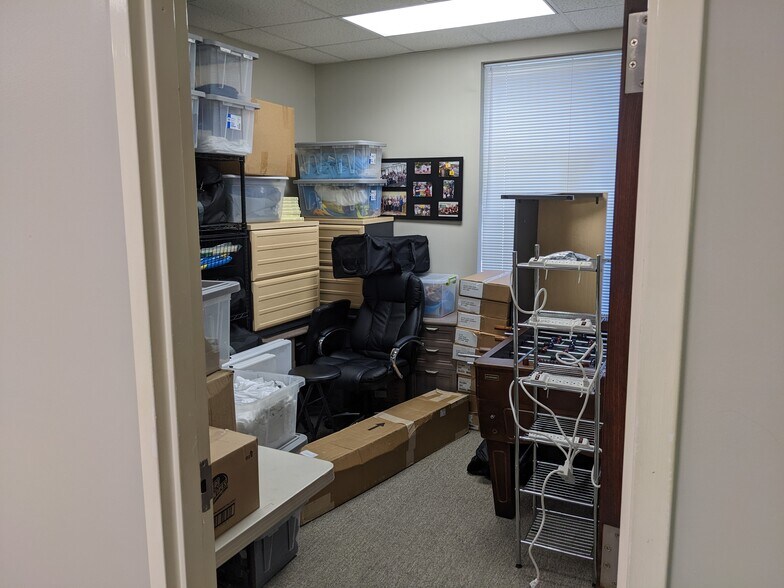 More Photos Of 249 Williamson Rd, Mooresville Medical For Lease
