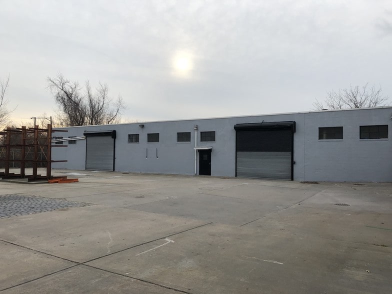 More Photos Of 309 Denton Ave, New Hyde Park Industrial For Lease