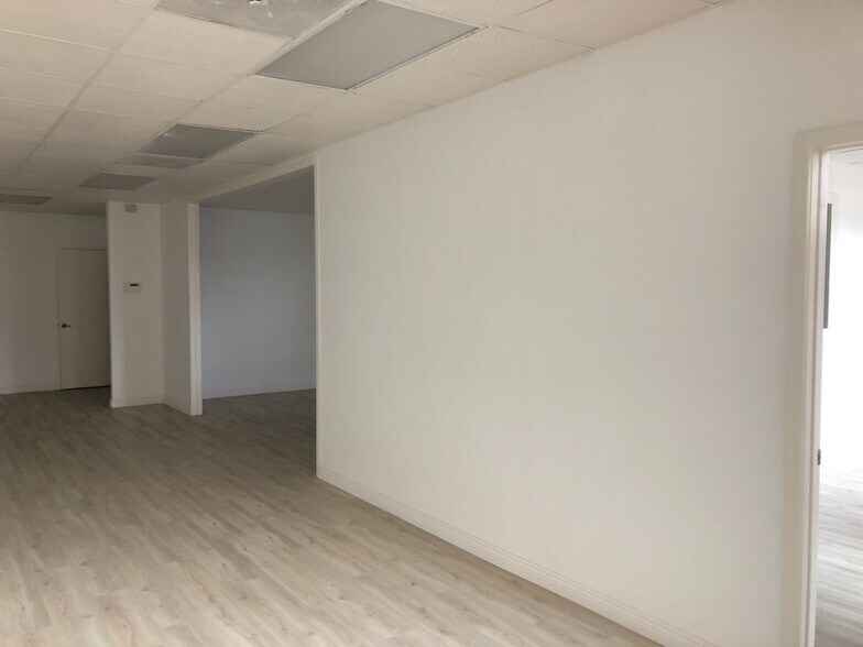 More Photos Of 10990 Lower Azusa Rd, El Monte Storefront Retail Office For Sale