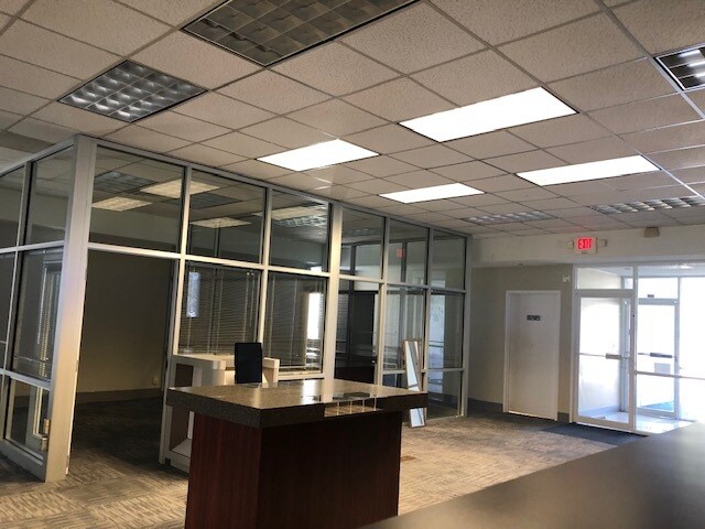 More Photos Of 2445 Onslow Dr, Jacksonville Bank For Sale