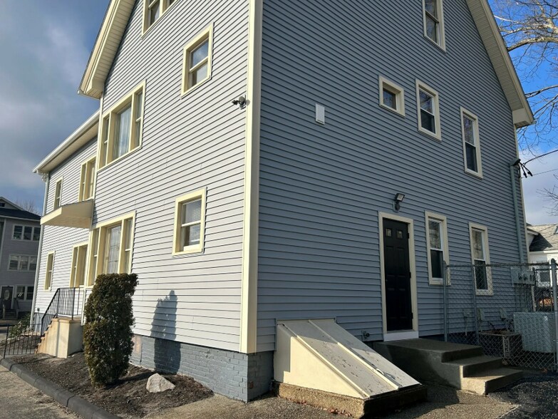 More Photos Of 76 Millbury St, Worcester Freestanding For Sale