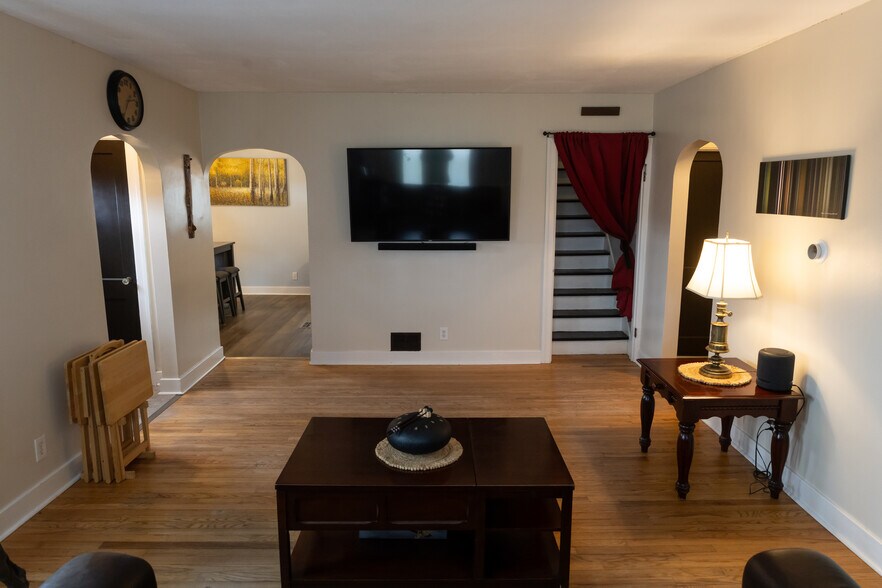 More Photos Of 2800 NY-49, West Monroe Auto Repair For Sale