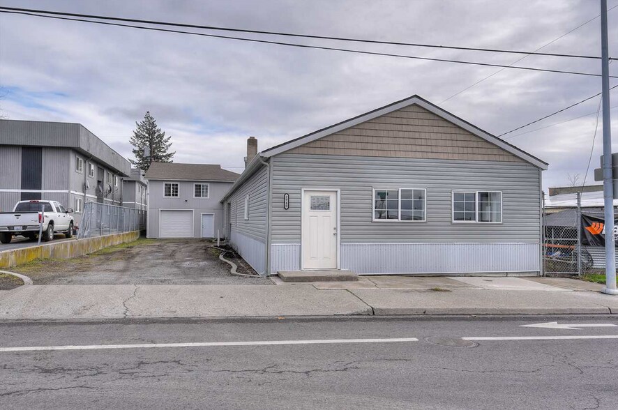 Primary Photo Of 2940 N Crestline St, Spokane Warehouse For Sale