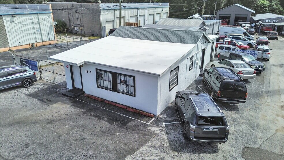 More Photos Of 1814 S Parsons Ave, Seffner Auto Dealership For Sale
