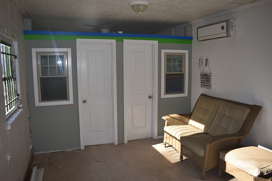 More Photos Of 1484 Broad St, Augusta Freestanding For Sale