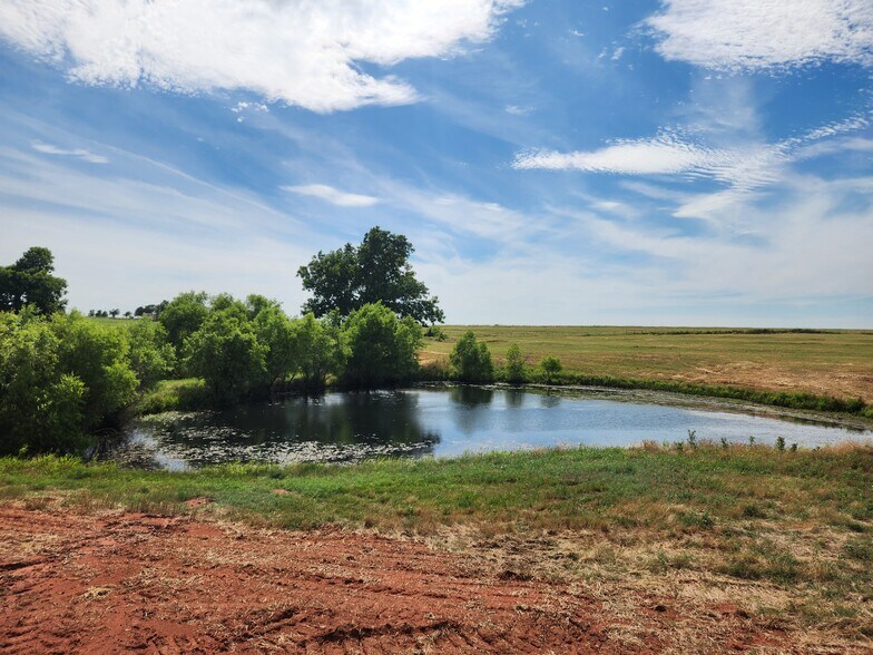 More Photos Of 342478 E 780 Rd, Agra Industrial For Sale