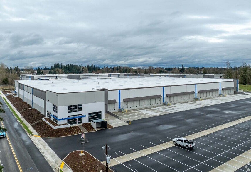 More Photos Of 7704 NE 88th St, Vancouver Distribution For Lease