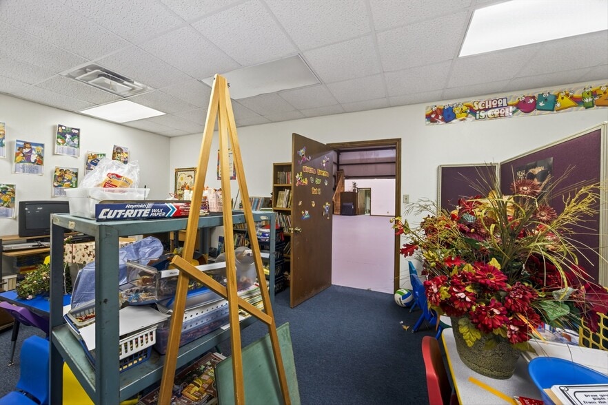 More Photos Of 11141 N Avenue L, La Porte Religious Facility For Sale