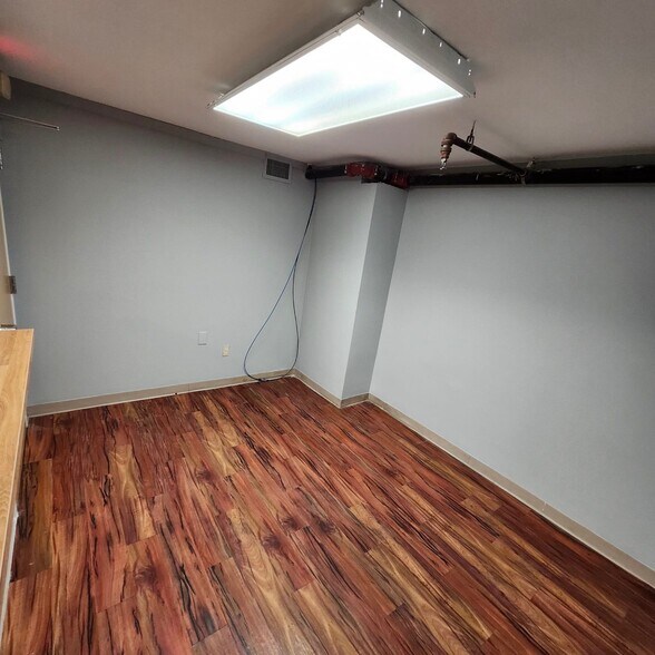 More Photos Of 300 N Charles St, Baltimore Multifamily For Sale