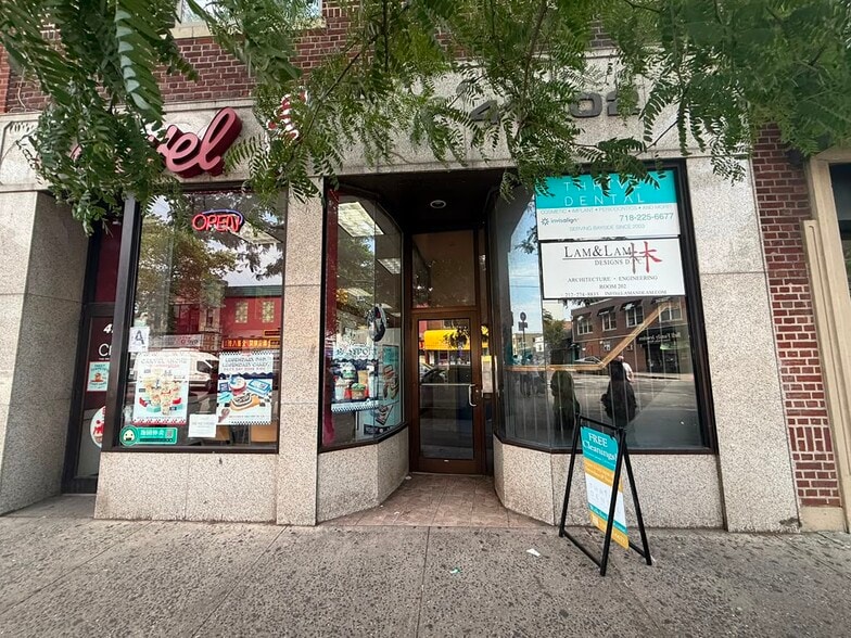 More Photos Of 4102 Bell Blvd, Bayside Office For Lease