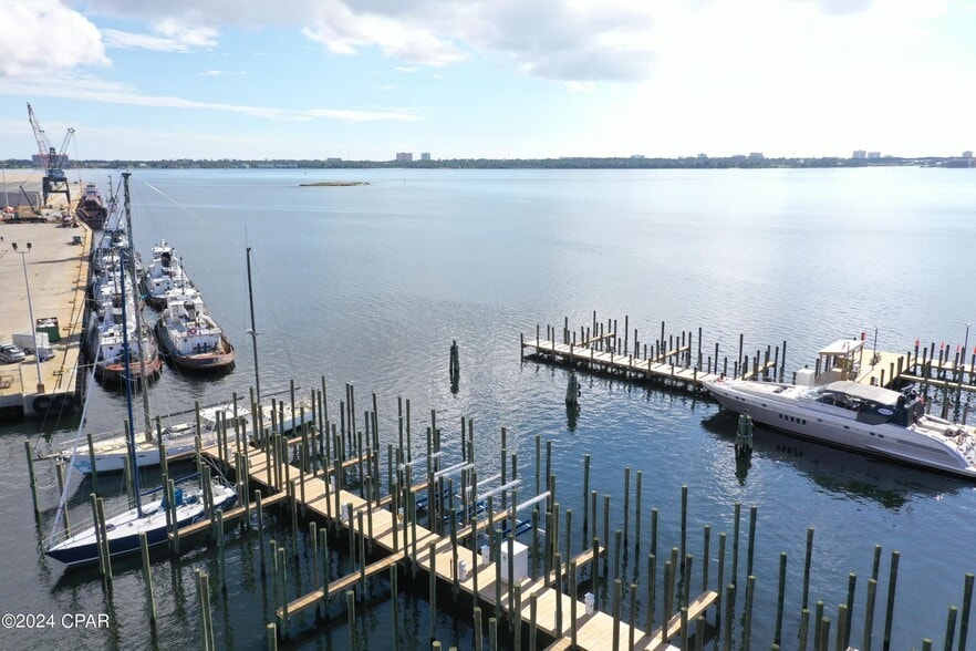 More Photos Of 5300 Highway 98 Hwy, Panama City Restaurant For Lease