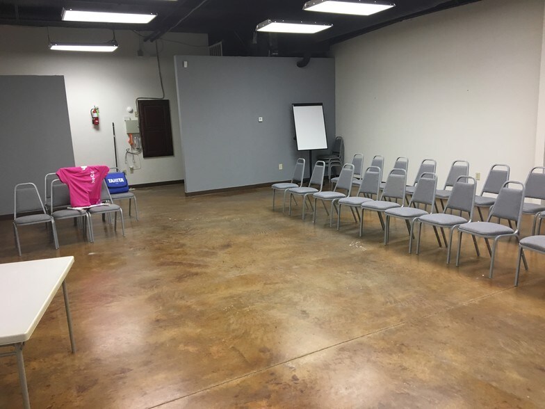 More Photos Of 5620 I 55 S, Byram Office For Lease