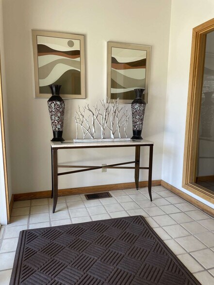 More Photos Of 228-246 Waterfall Dr, Elkhart Loft Creative Space For Sale