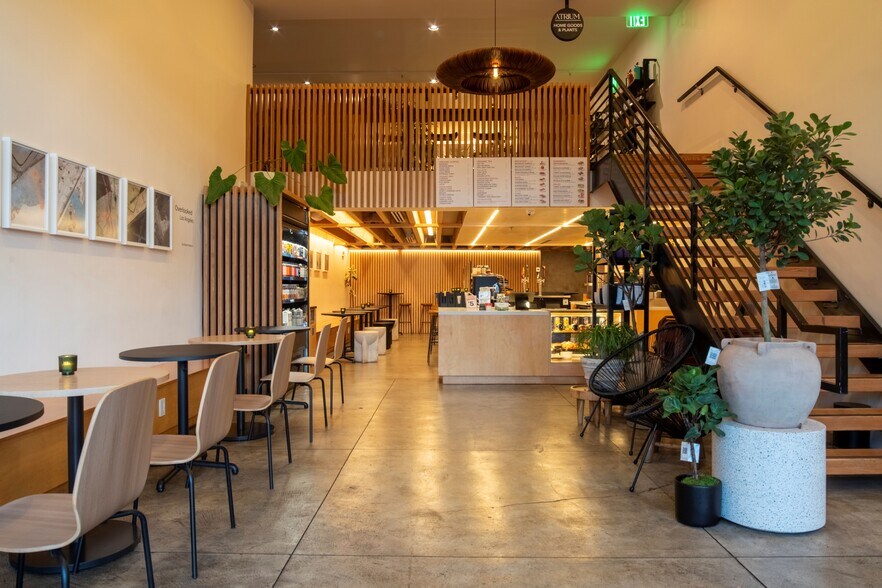 More Photos Of 7501 Santa Monica Blvd, West Hollywood Hotel For Sale
