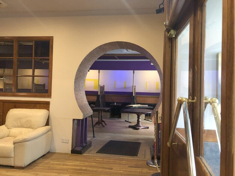 More Photos Of 1-11 Bridge St, Ellon Hotel For Sale