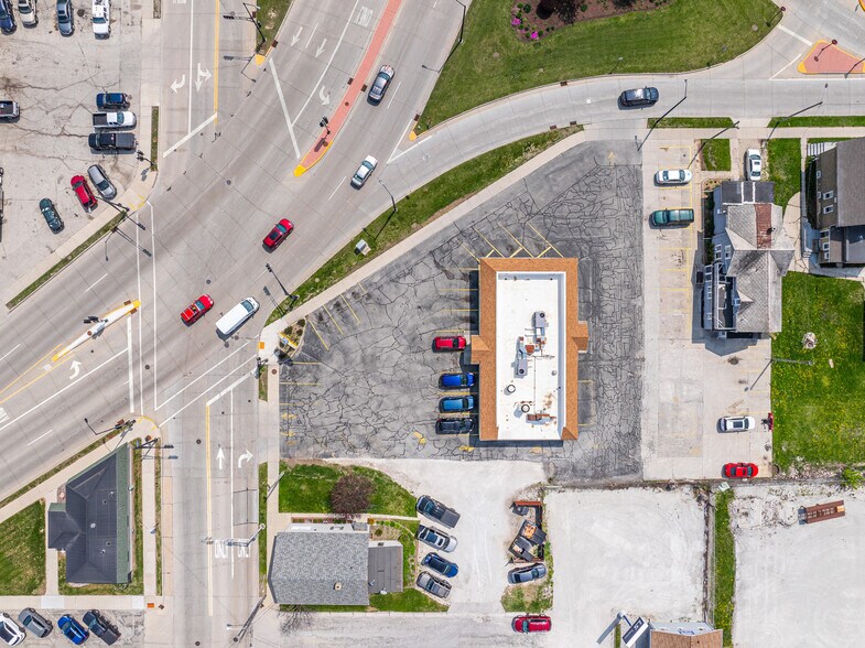 More Photos Of 2604 Custer St, Manitowoc General Retail For Sale