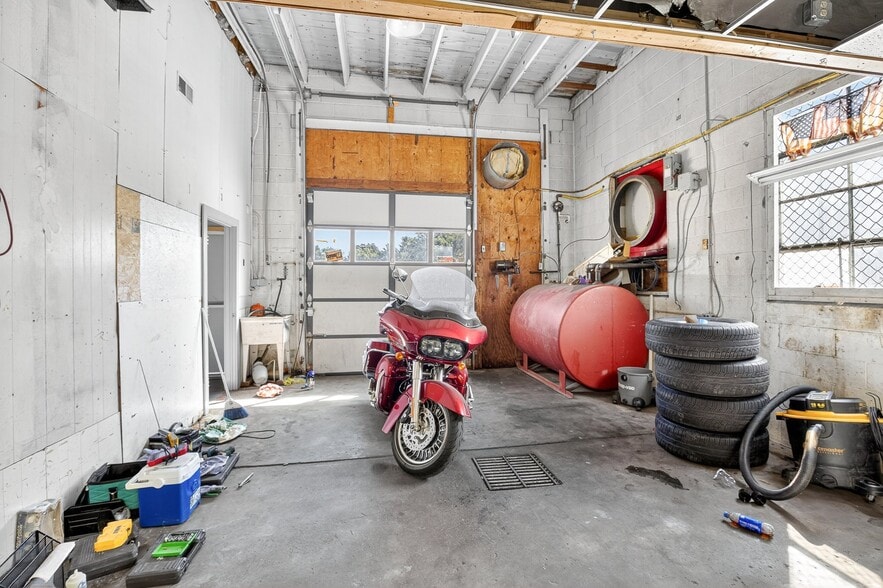 More Photos Of 929 Lititz Pike, Lititz Storefront Retail Office For Sale