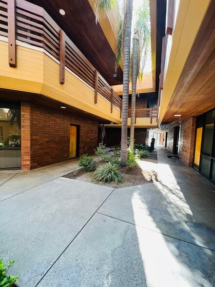 More Photos Of 1902 Royalty Dr, Pomona Medical For Lease