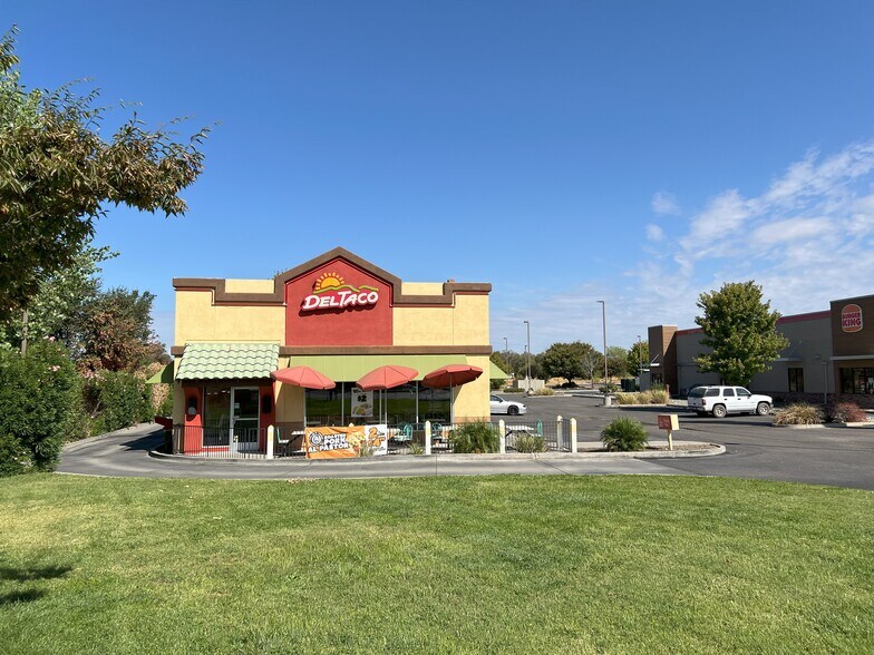 More Photos Of 200 Antelope Blvd, Red Bluff Restaurant For Sale