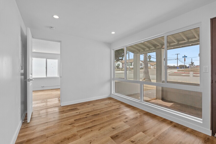 More Photos Of 1195 Georgia St, Imperial Beach Apartments For Sale