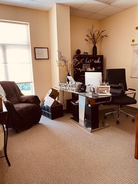 More Photos Of 249 Williamson Rd, Mooresville Medical For Lease