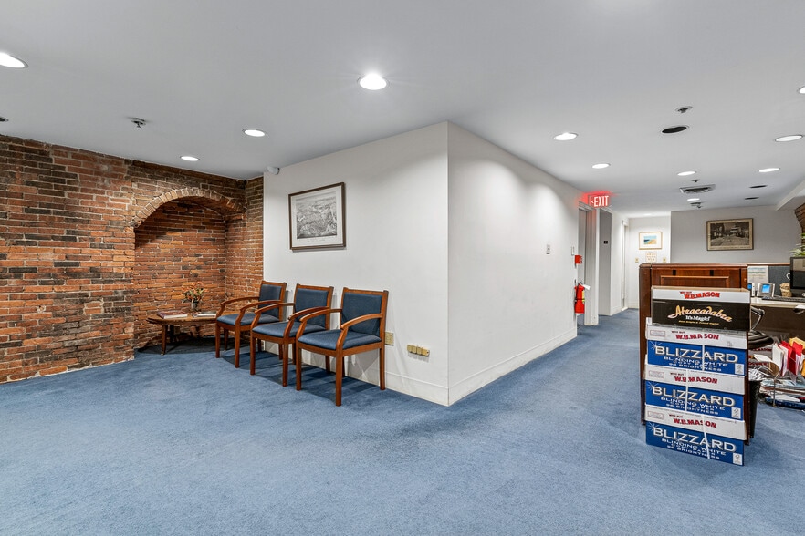 More Photos Of 21 Merchants Row, Boston Loft Creative Space For Sale