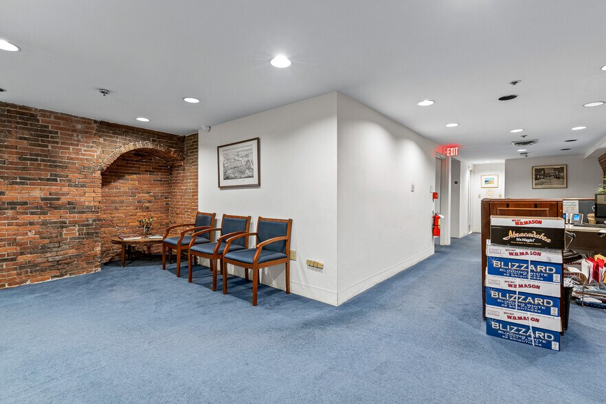 More Photos Of 21 Merchants Row, Boston Loft Creative Space For Sale