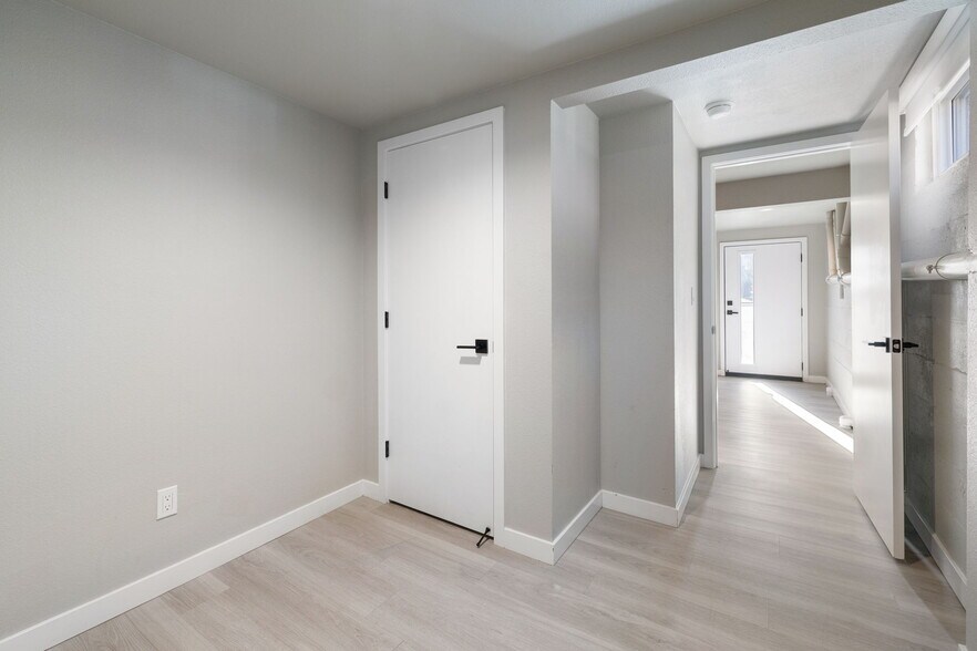 More Photos Of 943 S Wells Ave, Reno Specialty For Sale