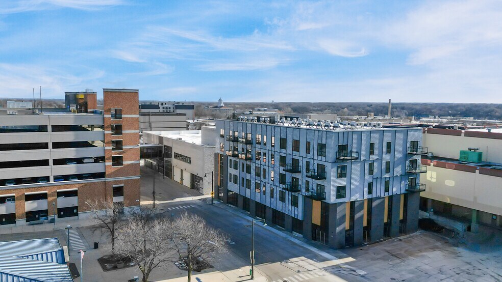 More Photos Of 115 E Washington St, Appleton Apartments For Lease