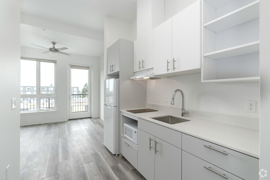 More Photos Of 5460 N Interstate Ave, Portland Apartments For Lease