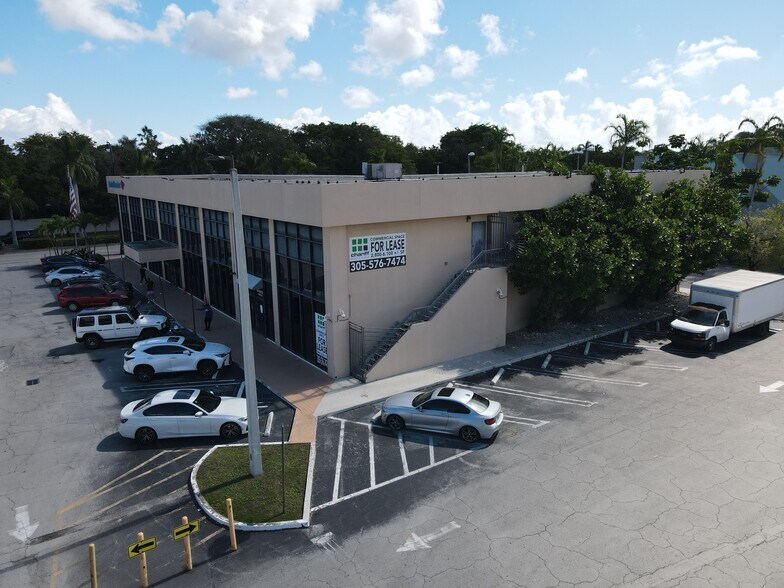 More Photos Of 5000 Biscayne Blvd, Miami Office For Lease