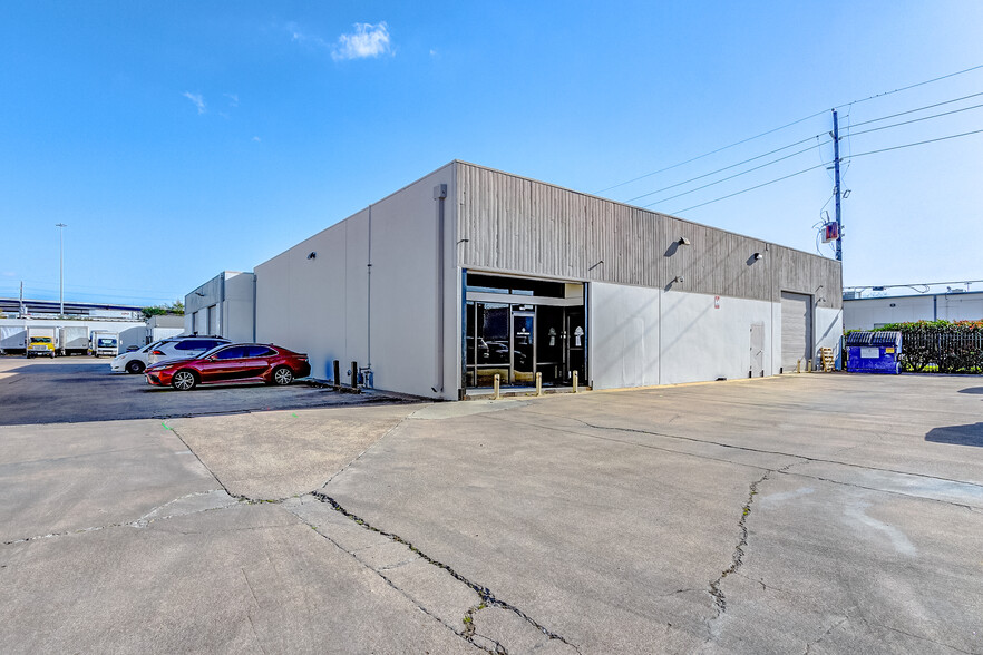 Primary Photo Of 10413 Rockley Rd, Houston Warehouse For Sale