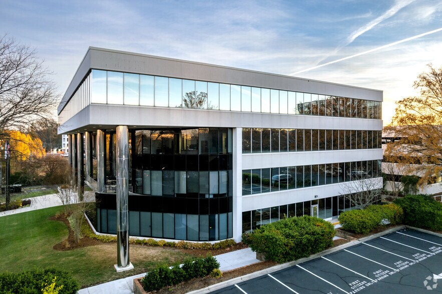 Primary Photo Of 1901 Roxborough Rd, Charlotte Office For Sale