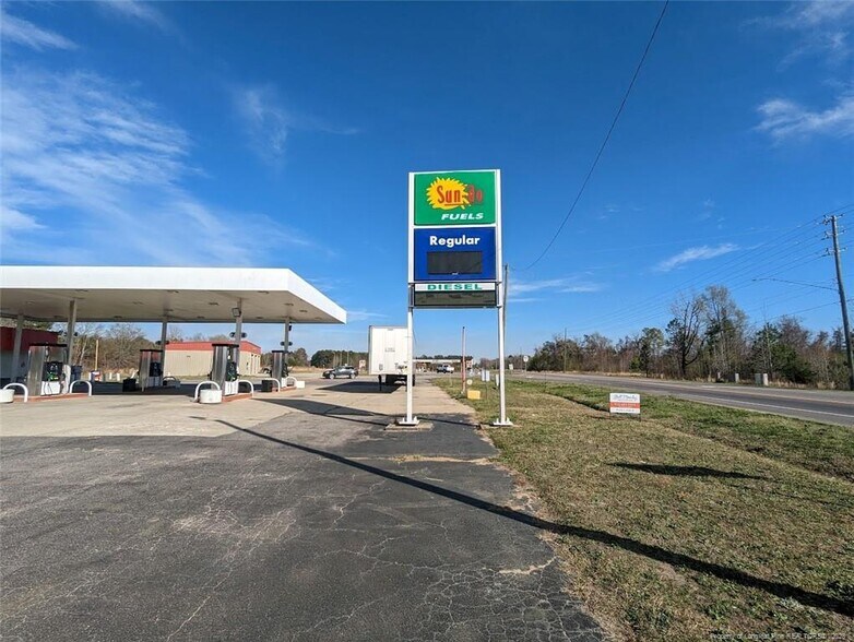 More Photos Of 526 Aberdeen Rd, Raeford Service Station For Sale