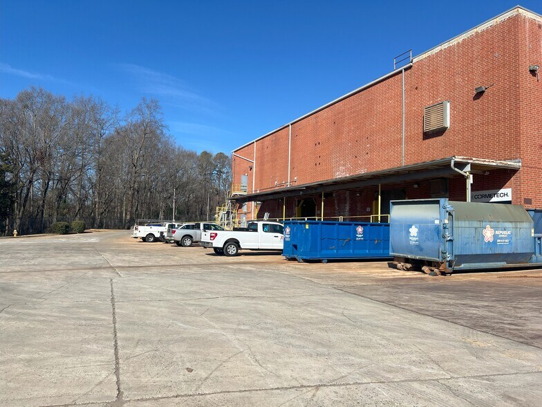 More Photos Of 304 Linwood Rd, Kings Mountain Warehouse For Sale