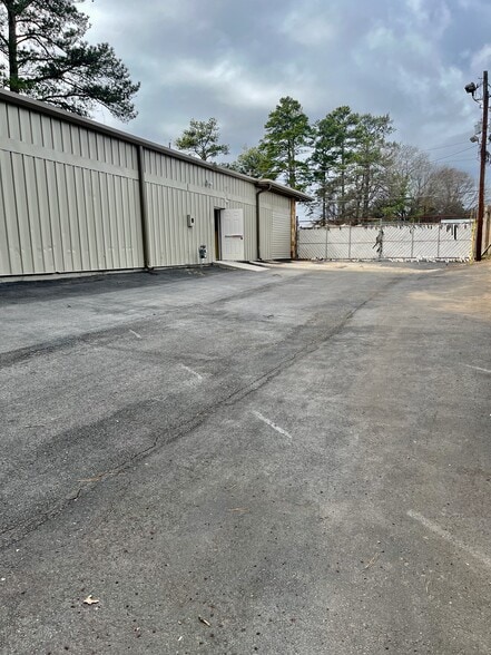 More Photos Of 3597 Lawrenceville Hwy, Tucker Freestanding For Sale