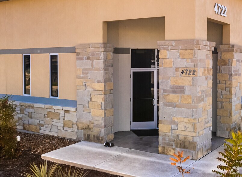 More Photos Of 4722 College Park, San Antonio Light Distribution For Sale