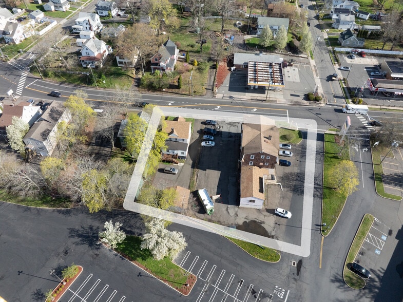 More Photos Of 584 W Main St, Meriden Storefront Retail Residential For Sale