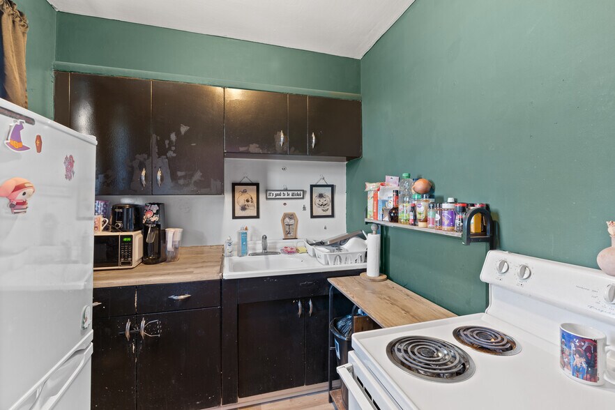 More Photos Of 903 W Spofford Ave, Spokane Apartments For Sale