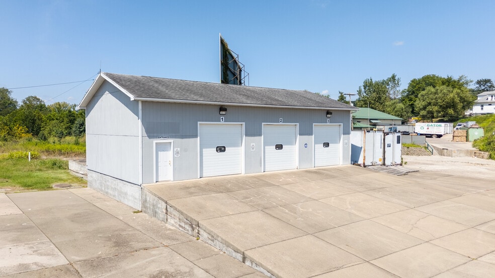 More Photos Of 1025 Gihon Rd, Parkersburg Auto Repair For Sale